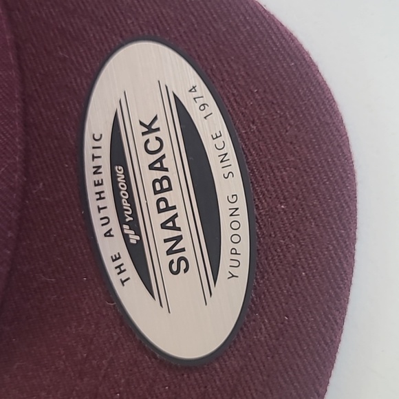 Mike's Hot Honey Heritage Snapback Hat Snapback Hat Maroon White Pink Logo - Picture 5 of 13